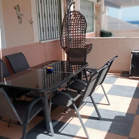 Apartament Chameleon Beachfront Ibiza Style