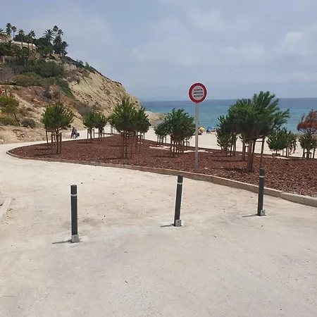 Chameleon Beachfront Ibiza Style Apartament *