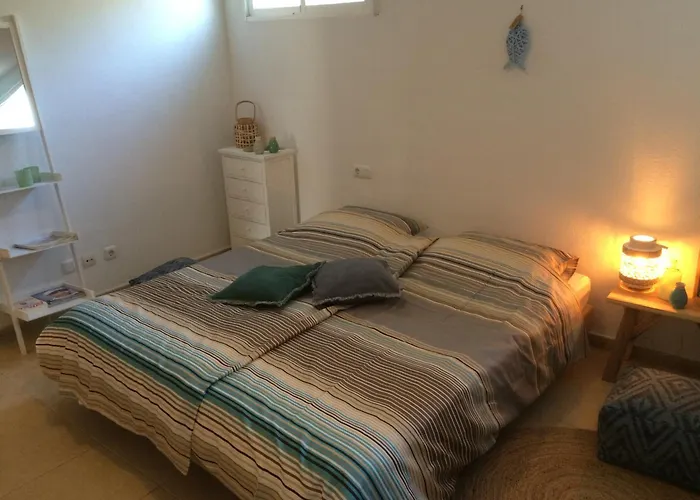 Chameleon Beachfront Ibiza Style شقة إل كامبيلو