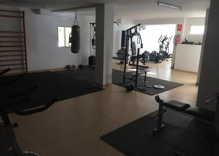 Chameleon Beachfront Ibiza Style شقة إل كامبيلو